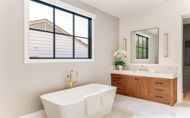 7226 Colgate Avenue, Dallas, TX 75225, 5 Bedrooms Bedrooms, ,6 BathroomsBathrooms,Residential,For Sale,7226 Colgate Avenue,20854140