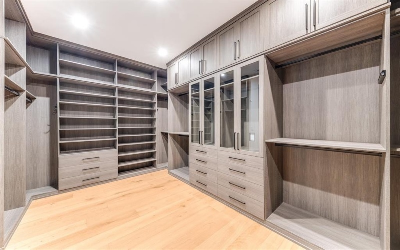 7226 Colgate Avenue, Dallas, TX 75225, 5 Bedrooms Bedrooms, ,6 BathroomsBathrooms,Residential,For Sale,7226 Colgate Avenue,20854140