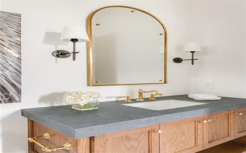 7226 Colgate Avenue, Dallas, TX 75225, 5 Bedrooms Bedrooms, ,6 BathroomsBathrooms,Residential,For Sale,7226 Colgate Avenue,20854140