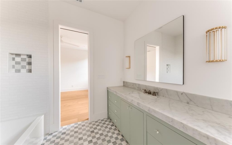 7226 Colgate Avenue, Dallas, TX 75225, 5 Bedrooms Bedrooms, ,6 BathroomsBathrooms,Residential,For Sale,7226 Colgate Avenue,20854140