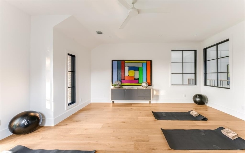 7226 Colgate Avenue, Dallas, TX 75225, 5 Bedrooms Bedrooms, ,6 BathroomsBathrooms,Residential,For Sale,7226 Colgate Avenue,20854140