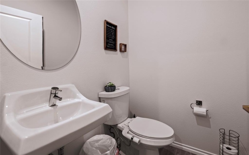 430 N Denley Drive, Dallas, TX 75203, 3 Bedrooms Bedrooms, ,2 BathroomsBathrooms,Residential Lease,For Rent,430 N Denley Drive,20953267