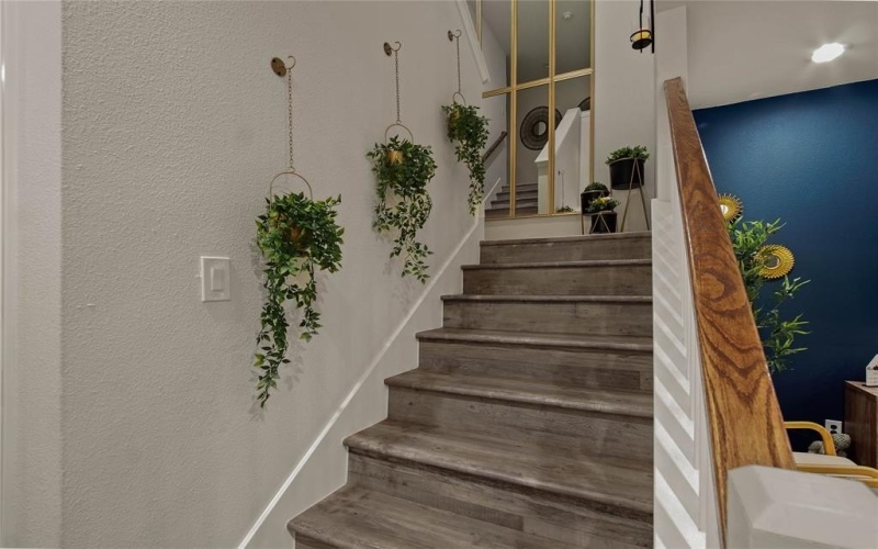 430 N Denley Drive, Dallas, TX 75203, 3 Bedrooms Bedrooms, ,2 BathroomsBathrooms,Residential Lease,For Rent,430 N Denley Drive,20953267