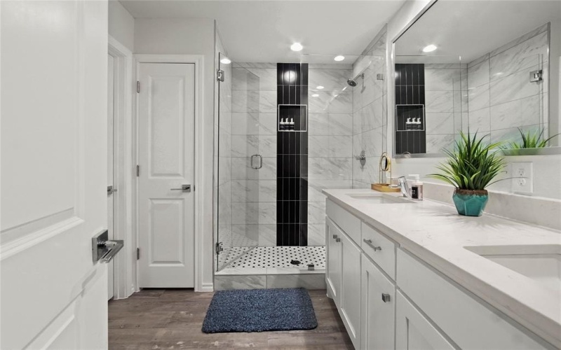 430 N Denley Drive, Dallas, TX 75203, 3 Bedrooms Bedrooms, ,2 BathroomsBathrooms,Residential Lease,For Rent,430 N Denley Drive,20953267