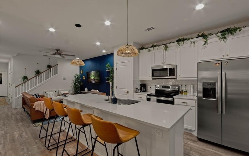 430 N Denley Drive, Dallas, TX 75203, 3 Bedrooms Bedrooms, ,2 BathroomsBathrooms,Residential Lease,For Rent,430 N Denley Drive,20953267