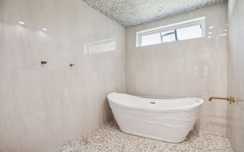 207 Morningside Drive, Roanoke, TX 76262, 3 Bedrooms Bedrooms, ,3 BathroomsBathrooms,Residential,For Sale,207 Morningside Drive,20970108