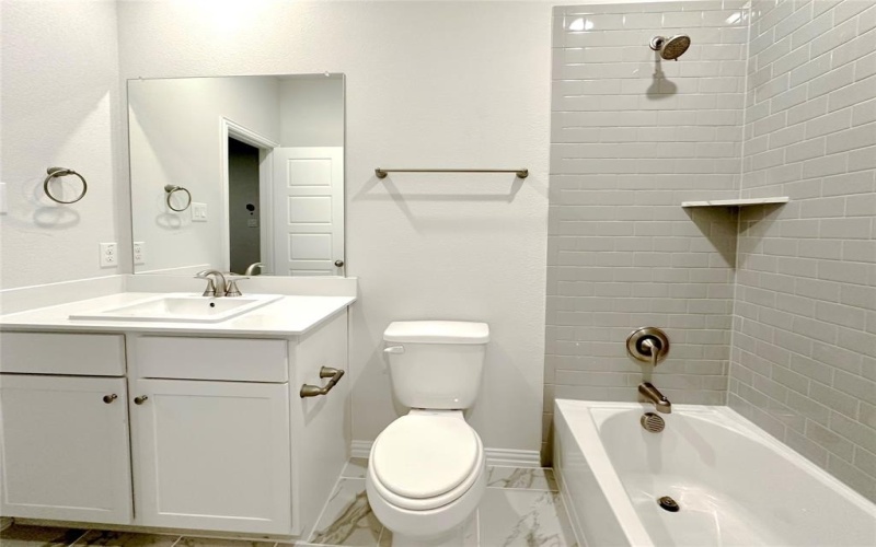 8378 Massive Drive, Frisco, TX 75034, 3 Bedrooms Bedrooms, ,3 BathroomsBathrooms,Residential Lease,For Rent,8378 Massive Drive,20970696