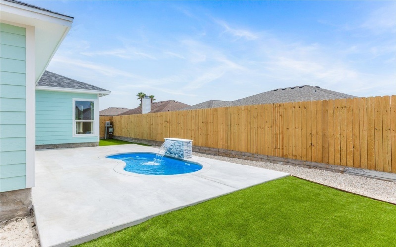 15638 Escapade Street, Corpus Christi, TX 78418, 3 Habitaciones Habitaciones , ,2 BañosBaños,Residential,En Venta,15638 Escapade Street,456177