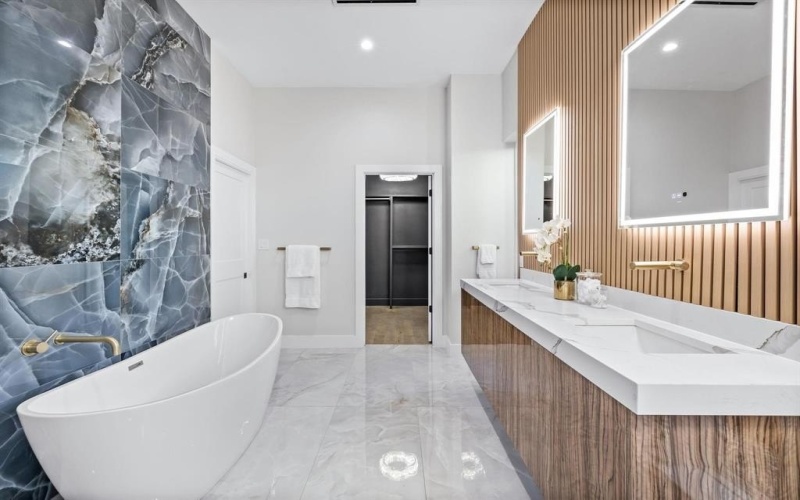 4603 Newmore Avenue, Dallas, TX 75209, 5 Bedrooms Bedrooms, ,3 BathroomsBathrooms,Residential,For Sale,4603 Newmore Avenue,20971948