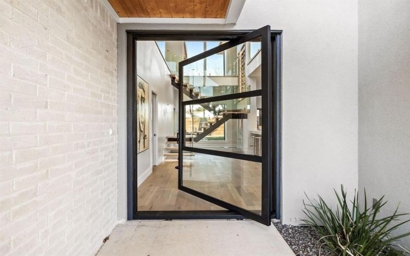 4603 Newmore Avenue, Dallas, TX 75209, 5 Bedrooms Bedrooms, ,3 BathroomsBathrooms,Residential,For Sale,4603 Newmore Avenue,20971948