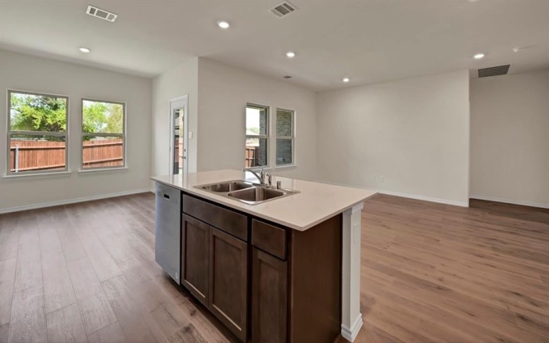 414 Drake Drive, Ferris, TX 75125, 4 Bedrooms Bedrooms, ,3 BathroomsBathrooms,Residential,For Sale,414 Drake Drive,20972073