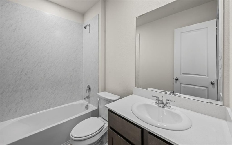 945 Newport Drive, Ferris, TX 75125, 4 Bedrooms Bedrooms, ,3 BathroomsBathrooms,Residential,For Sale,945 Newport Drive,20972076