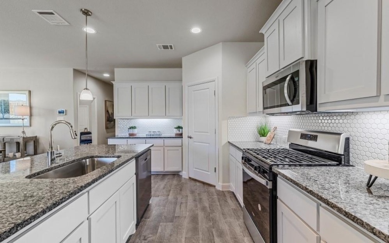 236 Frenchpark Drive, Fort Worth, TX 76052, 5 Habitaciones Habitaciones , ,2 BañosBaños,Residential Lease,En Alquiler,236 Frenchpark Drive,20973119