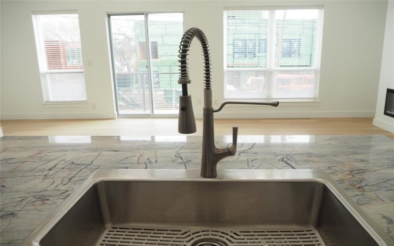 2349 N Carroll Avenue, Dallas, TX 75204, 2 Habitaciones Habitaciones , ,2 BañosBaños,Residential Lease,En Alquiler,2349 N Carroll Avenue,20972111