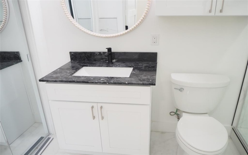 2349 N Carroll Avenue, Dallas, TX 75204, 2 Habitaciones Habitaciones , ,2 BañosBaños,Residential Lease,En Alquiler,2349 N Carroll Avenue,20972111