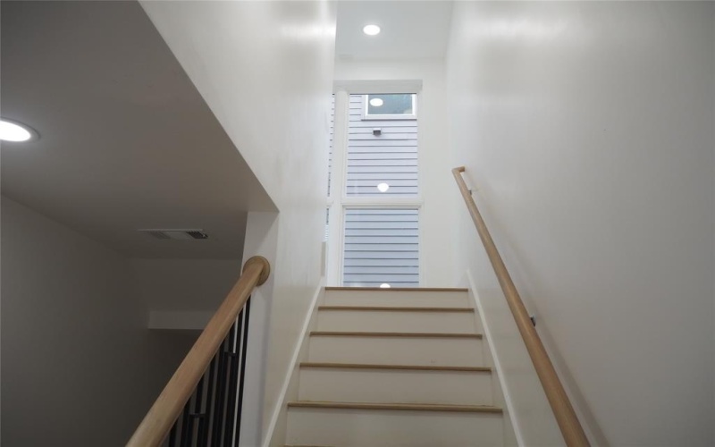 2349 N Carroll Avenue, Dallas, TX 75204, 2 Habitaciones Habitaciones , ,2 BañosBaños,Residential Lease,En Alquiler,2349 N Carroll Avenue,20972111