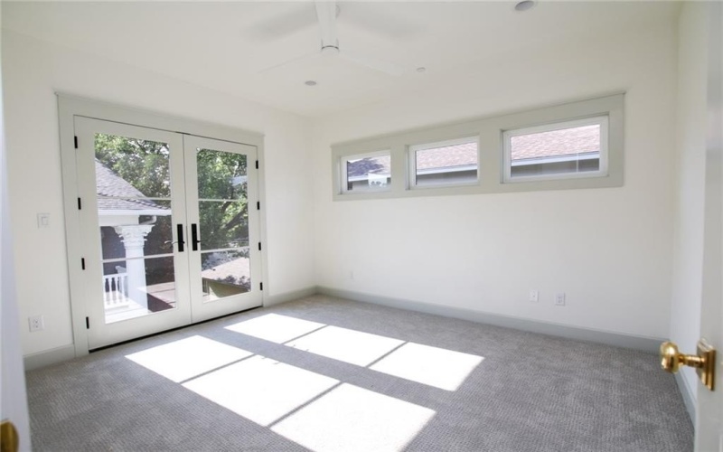 1019 BISHOP Avenue, Dallas, TX 75208, 3 Bedrooms Bedrooms, ,3 BathroomsBathrooms,Residential Lease,For Rent,1019 BISHOP Avenue,20972228