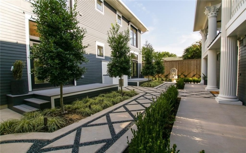 1019 BISHOP Avenue, Dallas, TX 75208, 3 Bedrooms Bedrooms, ,3 BathroomsBathrooms,Residential Lease,For Rent,1019 BISHOP Avenue,20972228