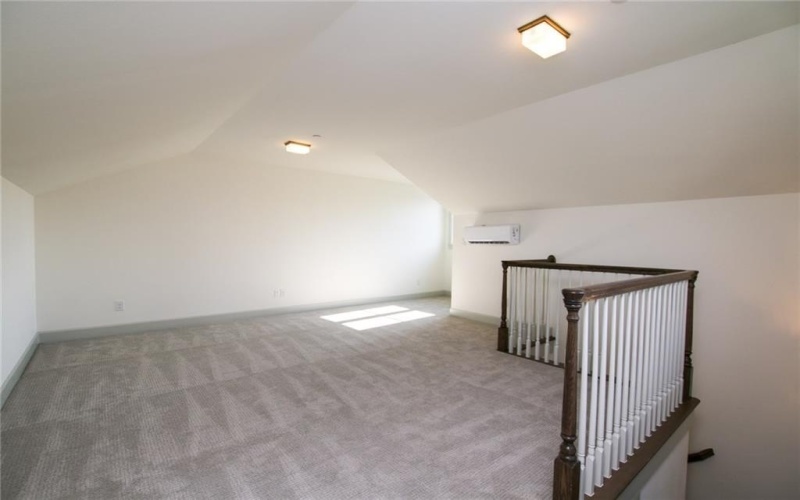 1019 BISHOP Avenue, Dallas, TX 75208, 3 Bedrooms Bedrooms, ,3 BathroomsBathrooms,Residential Lease,For Rent,1019 BISHOP Avenue,20972228