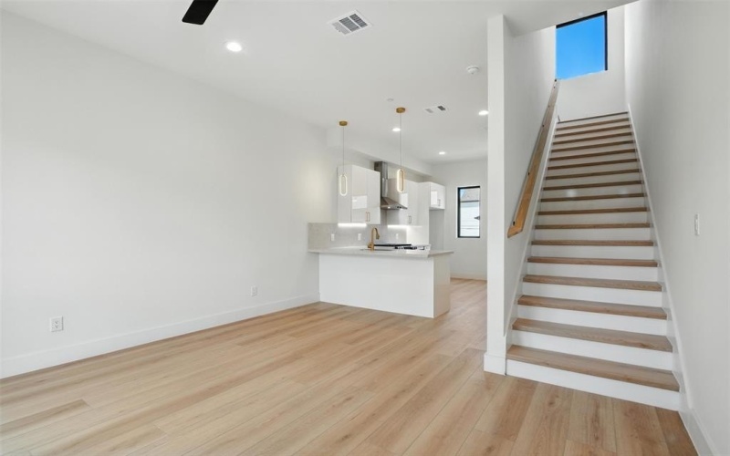 1425 N Garrett Avenue #104, Dallas, TX 75206, 1 Dormitorio Habitaciones , ,1 BañoBaños,Residential Lease,En Alquiler,1425 N Garrett Avenue,20972330