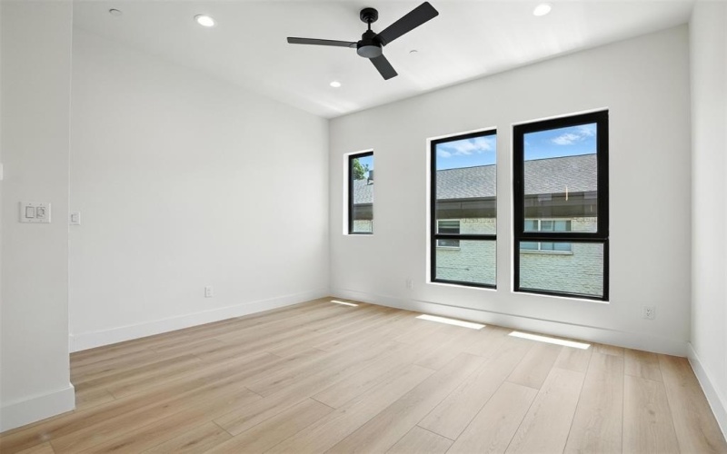 1425 N Garrett Avenue #104, Dallas, TX 75206, 1 Dormitorio Habitaciones , ,1 BañoBaños,Residential Lease,En Alquiler,1425 N Garrett Avenue,20972330