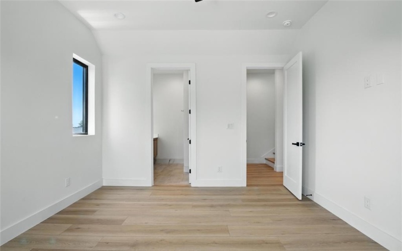 1425 N Garrett Avenue #107, Dallas, TX 75206, 2 Bedrooms Bedrooms, ,2 BathroomsBathrooms,Residential Lease,For Rent,1425 N Garrett Avenue,20972333