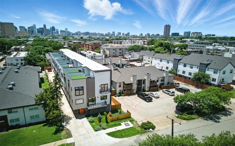 1425 N Garrett Avenue #107, Dallas, TX 75206, 2 Bedrooms Bedrooms, ,2 BathroomsBathrooms,Residential Lease,For Rent,1425 N Garrett Avenue,20972333