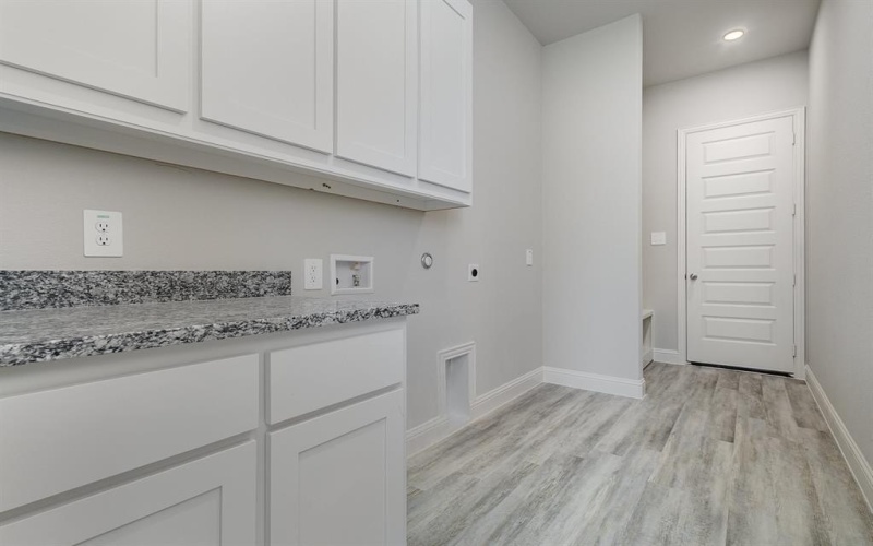 1516 Lynx Loop, Forney, TX 75126, 4 Bedrooms Bedrooms, ,3 BathroomsBathrooms,Residential Lease,For Rent,1516 Lynx Loop,20972481