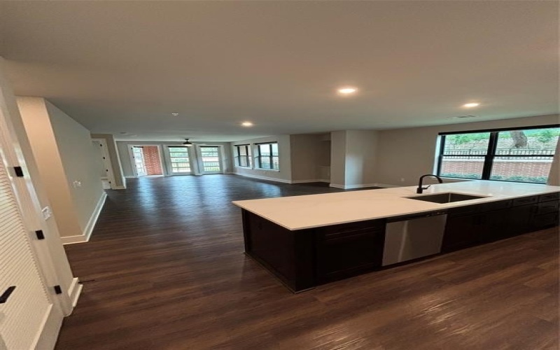 3255 Carlisle Street #2107, Dallas, TX 75204, 2 Bedrooms Bedrooms, ,2 BathroomsBathrooms,Residential Lease,For Rent,3255 Carlisle Street,20972539