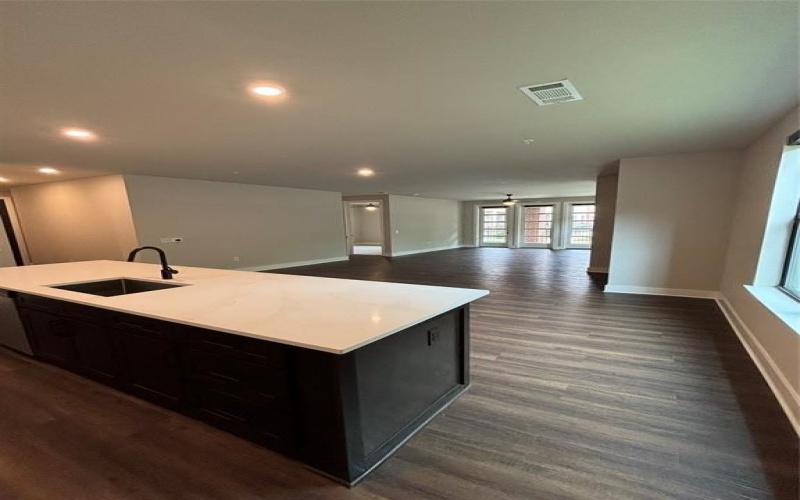 3255 Carlisle Street #2107, Dallas, TX 75204, 2 Bedrooms Bedrooms, ,2 BathroomsBathrooms,Residential Lease,For Rent,3255 Carlisle Street,20972539