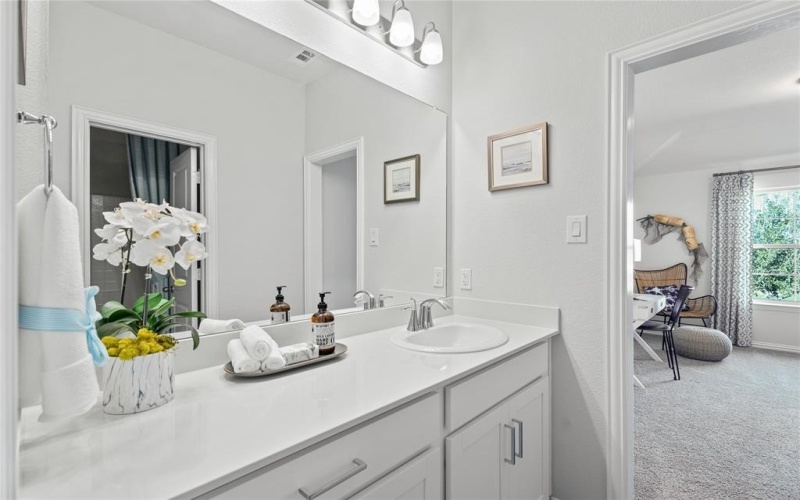 5412 Candlewood Drive, Denton, TX 76207, 4 Bedrooms Bedrooms, ,2 BathroomsBathrooms,Residential,For Sale,5412 Candlewood Drive,20972669