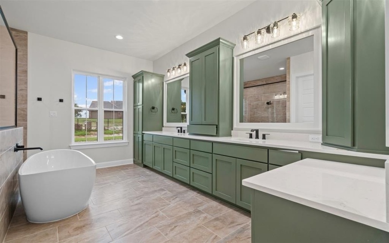 452 Royal Santana Run, Weatherford, TX 76087, 4 Bedrooms Bedrooms, ,3 BathroomsBathrooms,Residential,For Sale,452 Royal Santana Run,20972969