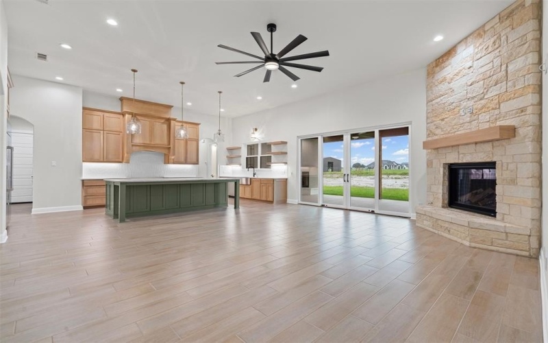 452 Royal Santana Run, Weatherford, TX 76087, 4 Bedrooms Bedrooms, ,3 BathroomsBathrooms,Residential,For Sale,452 Royal Santana Run,20972969