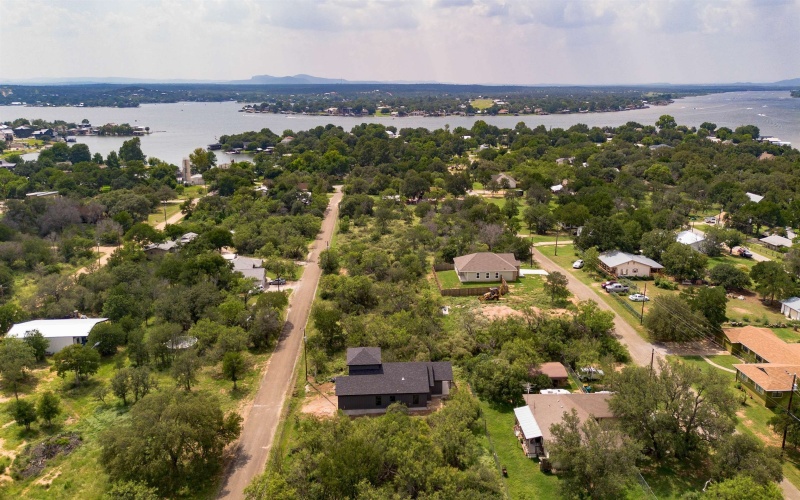 212 Southwood Drive, Granite Shoals, TX 78654, 3 Habitaciones Habitaciones , ,2 BañosBaños,Residential,En Venta,212 Southwood Drive,173916