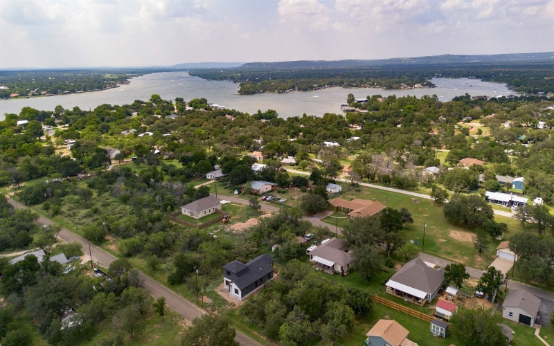 212 Southwood Drive, Granite Shoals, TX 78654, 3 Habitaciones Habitaciones , ,2 BañosBaños,Residential,En Venta,212 Southwood Drive,173916