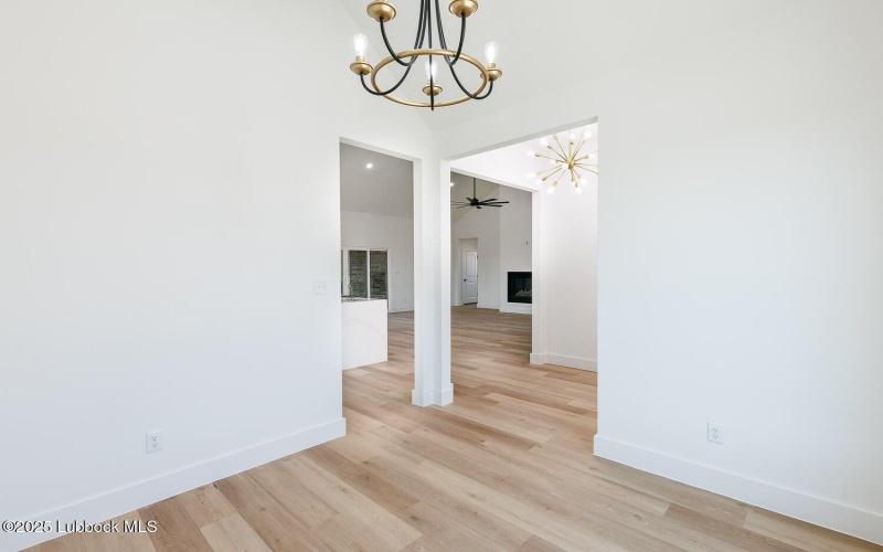 7530 56th Street, Lubbock, TX 79407, 4 Habitaciones Habitaciones , ,3 BañosBaños,Residential,En Venta,7530 56th Street,202556520