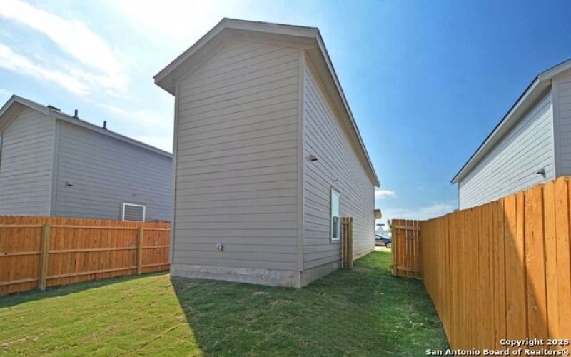 4974 Daisy Blossom, Converse, TX 78109, 2 Bedrooms Bedrooms, ,2 BathroomsBathrooms,Residential Lease,For Rent,4974 Daisy Blossom,1860125