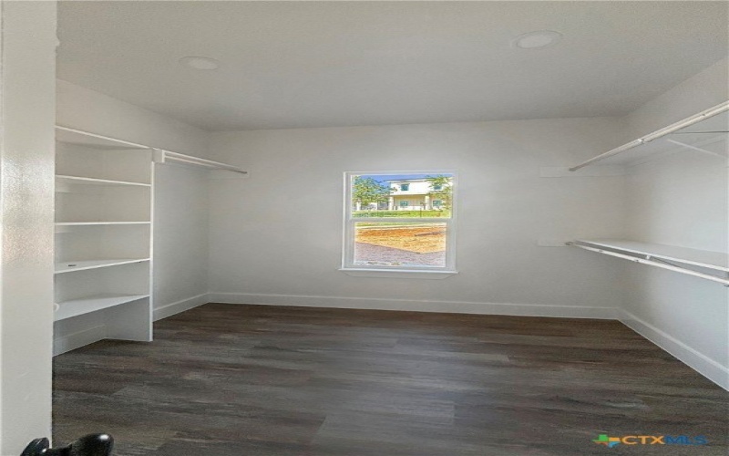 105 Chesterfield Drive, Kingsland, TX 78639, 4 Bedrooms Bedrooms, ,2 BathroomsBathrooms,Residential,For Sale,105 Chesterfield Drive,582704