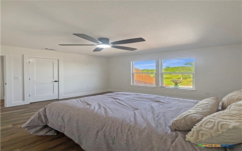 105 Chesterfield Drive, Kingsland, TX 78639, 4 Bedrooms Bedrooms, ,2 BathroomsBathrooms,Residential,For Sale,105 Chesterfield Drive,582704