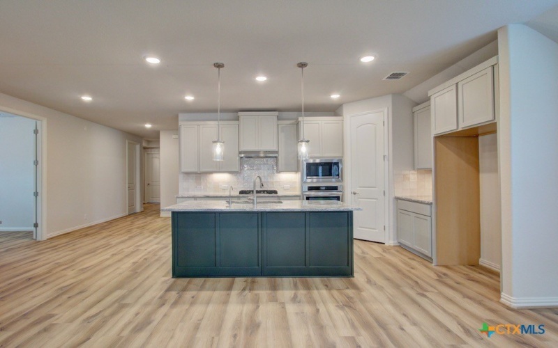 2829 Maximilian Lane, New Braunfels, TX 78130, 4 Bedrooms Bedrooms, ,2 BathroomsBathrooms,Residential,For Sale,2829 Maximilian Lane,583823