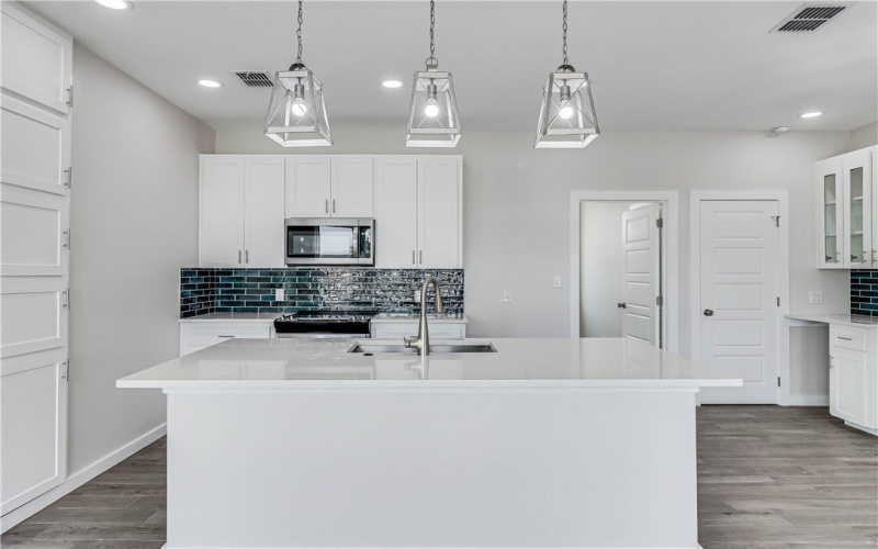 603 E Avenue G unit: 203 #203, Port Aransas, TX 78373, 4 Bedrooms Bedrooms, ,3 BathroomsBathrooms,Residential,For Sale,603 E Avenue G unit: 203,460755