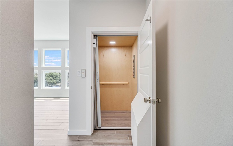 603 E Avenue G unit: 203 #203, Port Aransas, TX 78373, 4 Bedrooms Bedrooms, ,3 BathroomsBathrooms,Residential,For Sale,603 E Avenue G unit: 203,460755