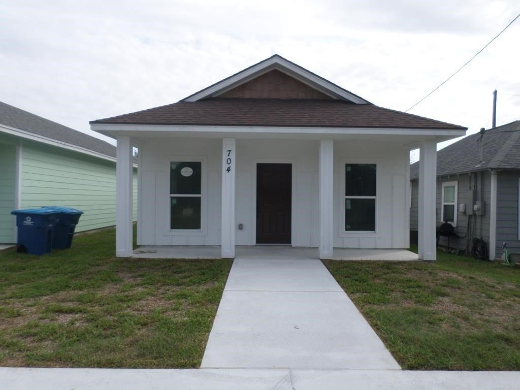 704 N Gagon Street, Rockport, TX 78382, 2 Bedrooms Bedrooms, ,2 BathroomsBathrooms,Residential,For Sale,704 N Gagon Street,460815