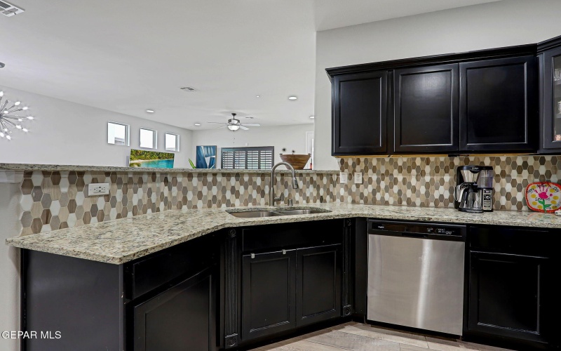 13120 WESLEYAN, El Paso, TX 79928, 3 Bedrooms Bedrooms, ,2 BathroomsBathrooms,Residential,For Sale,13120 WESLEYAN,924787