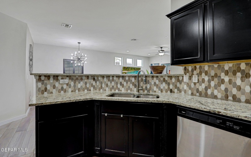 13120 WESLEYAN, El Paso, TX 79928, 3 Bedrooms Bedrooms, ,2 BathroomsBathrooms,Residential,For Sale,13120 WESLEYAN,924787