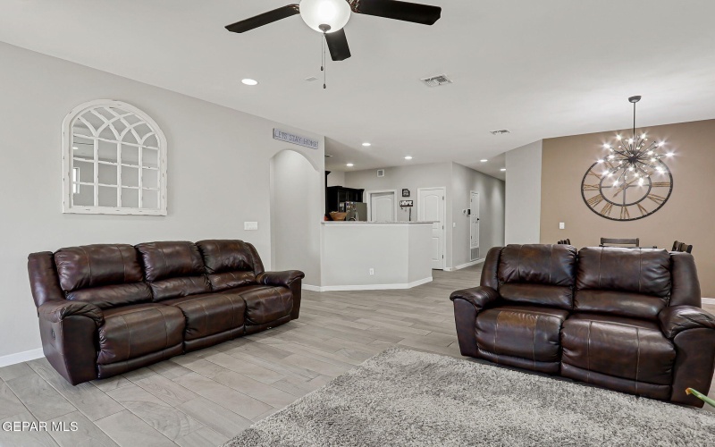 13120 WESLEYAN, El Paso, TX 79928, 3 Bedrooms Bedrooms, ,2 BathroomsBathrooms,Residential,For Sale,13120 WESLEYAN,924787