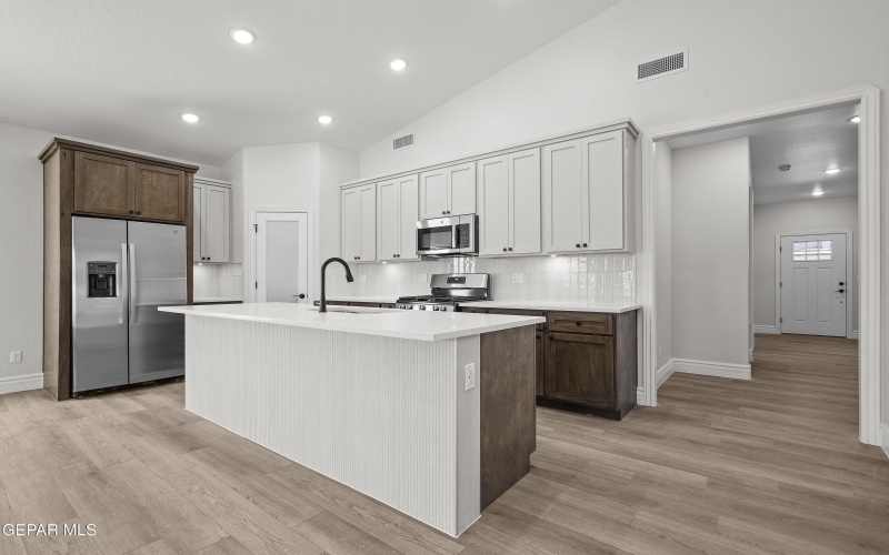 15153 Ambition Avenue, El Paso, TX 79938, 4 Bedrooms Bedrooms, ,2 BathroomsBathrooms,Residential,For Sale,15153 Ambition Avenue,924790