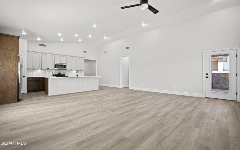 15153 Ambition Avenue, El Paso, TX 79938, 4 Bedrooms Bedrooms, ,2 BathroomsBathrooms,Residential,For Sale,15153 Ambition Avenue,924790