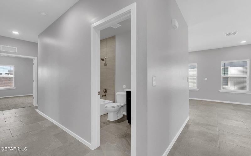 13948 Summer Hail Avenue, El Paso, TX 79928, 3 Bedrooms Bedrooms, ,2 BathroomsBathrooms,Residential,For Sale,13948 Summer Hail Avenue,924838