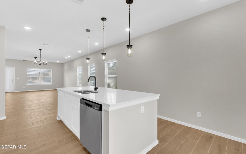 13857 Summer Wave Avenue, Horizon City, TX 79928, 4 Bedrooms Bedrooms, ,2 BathroomsBathrooms,Residential,For Sale,13857 Summer Wave Avenue,924854
